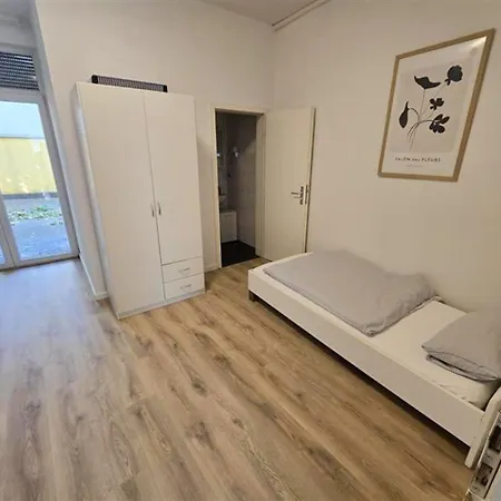 Apartment Work & Dd *